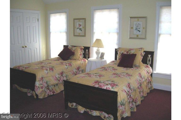 6901 Rannoch Road Bethesda, MD 20817 - Photo 11 of 19 Bedroom #5