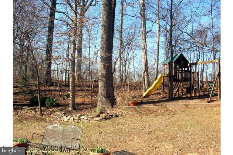 6901 Rannoch Road Bethesda, MD 20817 - Photo 16 of 19 Exterior (Rear)