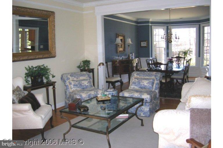 6901 Rannoch Road Bethesda, MD 20817 - Photo 4 of 19 Living Room #2