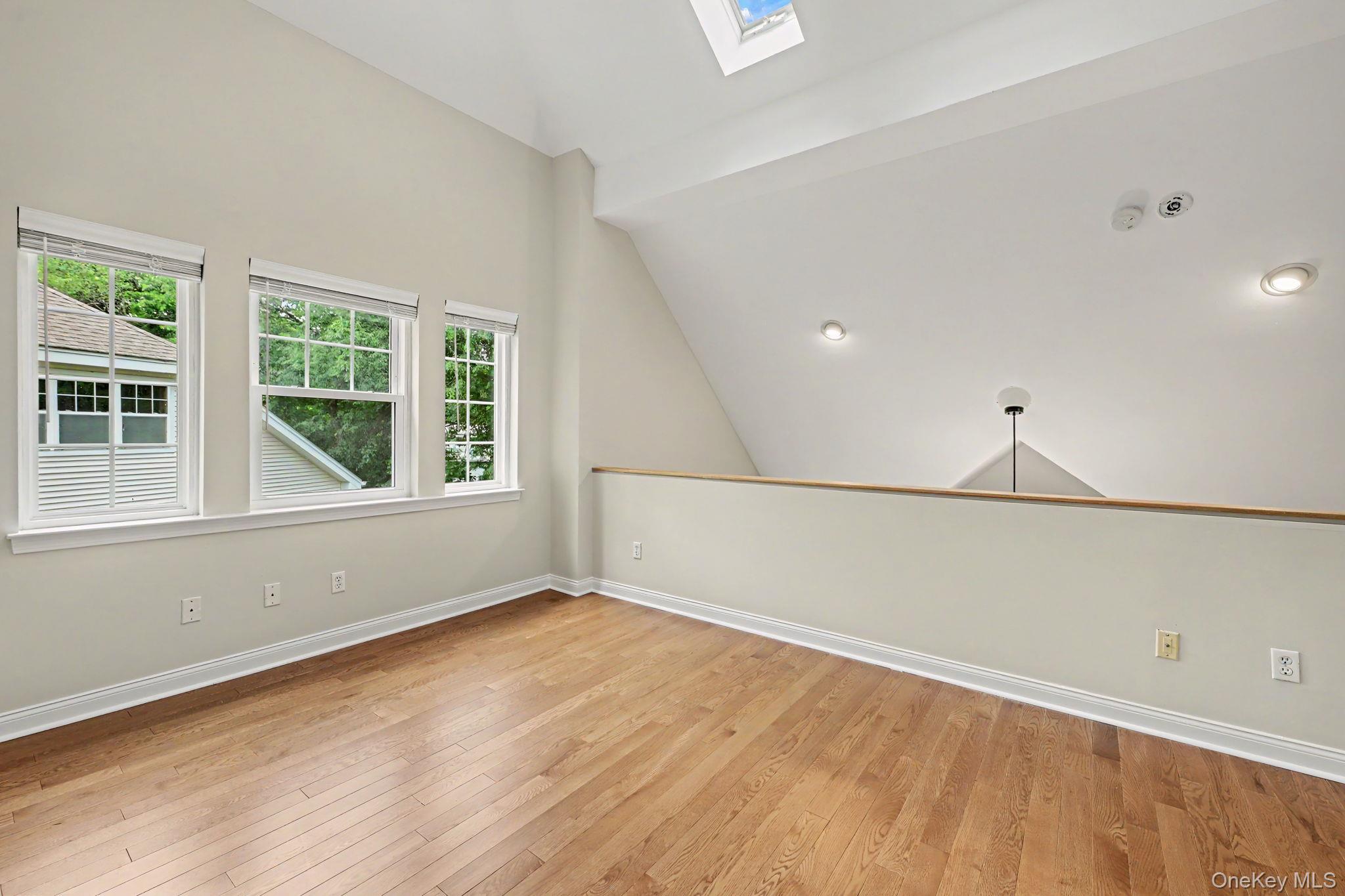 34 Winding Ridge Road White Plains, NY 10603 - Photo 21 of 37