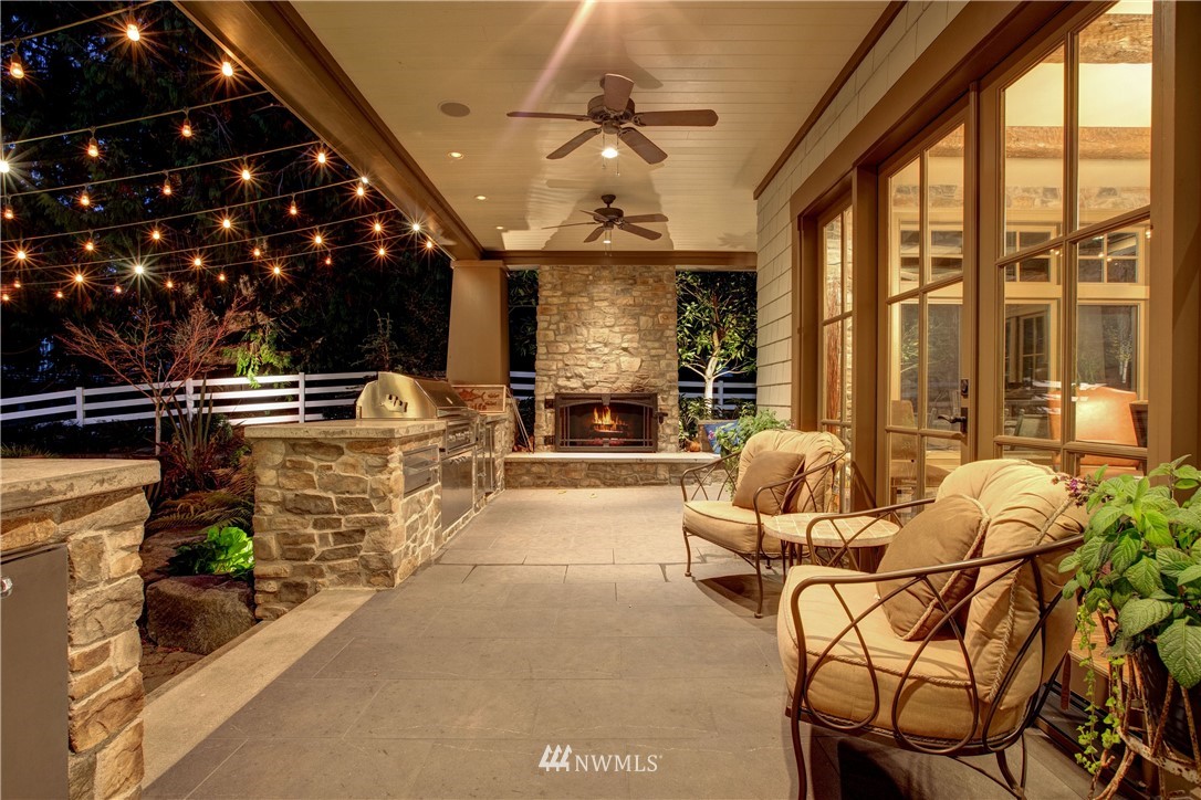 9804 Johnson Point Loop Northeast Olympia, WA 98516 - Photo 5 of 40