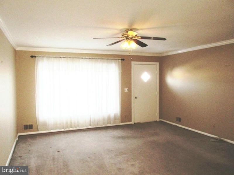 14102 Adkins Road Laurel, MD 20708 - Photo 2 of 30 Living Rm 1