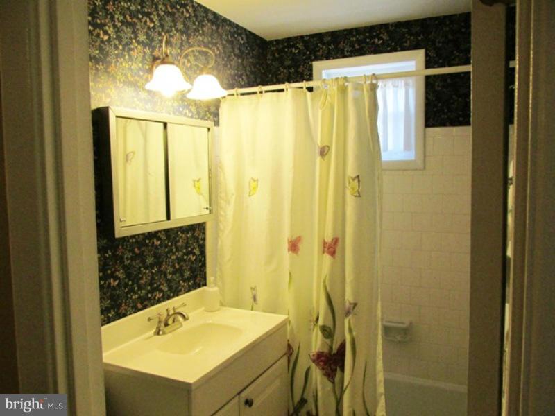 14102 Adkins Road Laurel, MD 20708 - Photo 14 of 30 Hall Bath 1