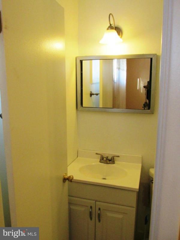 14102 Adkins Road Laurel, MD 20708 - Photo 19 of 30 Master BA 1