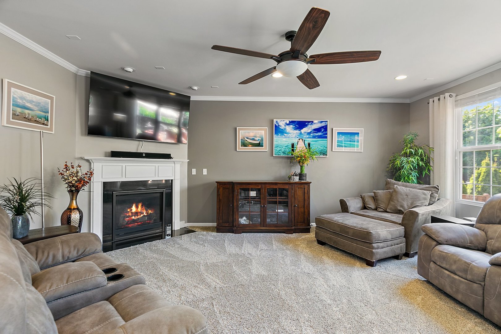 285 Monument Road Elgin, IL 60124 - Photo 13 of 33