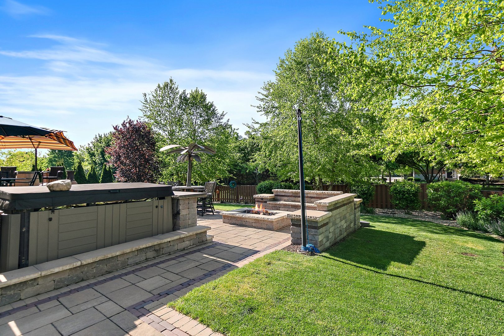 285 Monument Road Elgin, IL 60124 - Photo 32 of 33