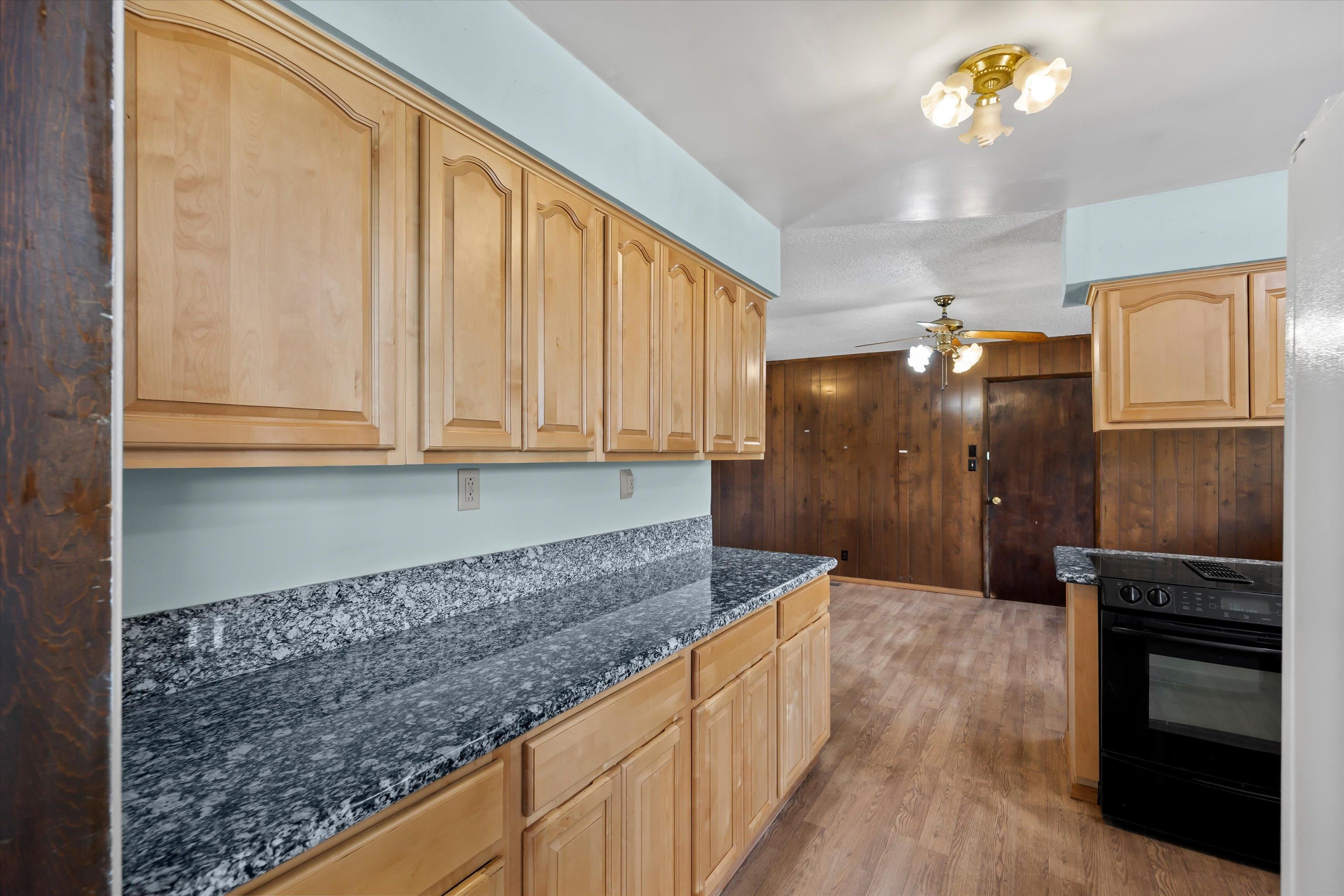 355 Stephan Way Quincy, CA 95971 - Photo 17 of 39