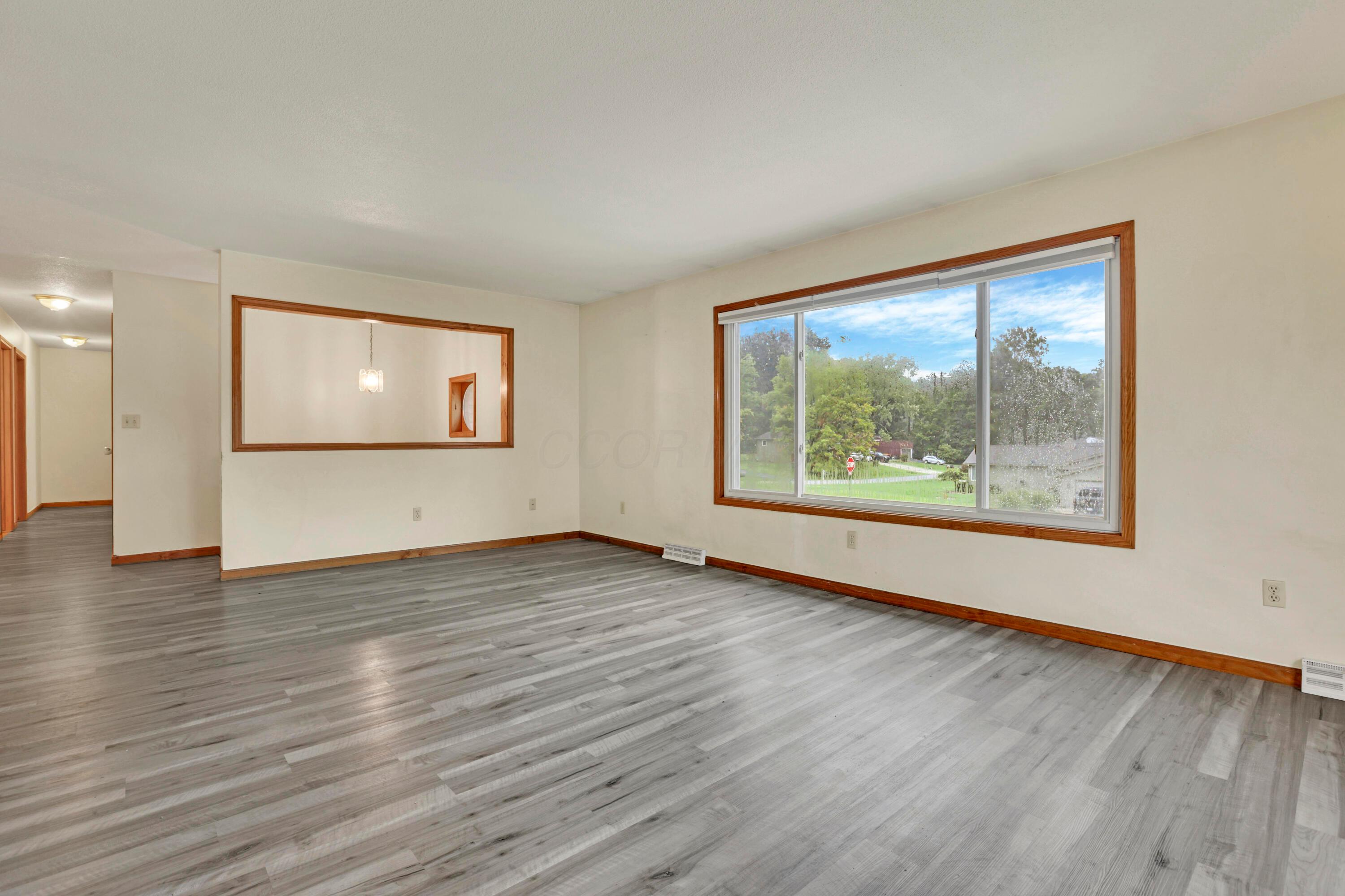 885 Hickory Road Heath, OH 43056 - Photo 5 of 42 18-print-4E7A9221