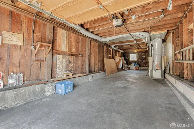 a view of an outdoor space