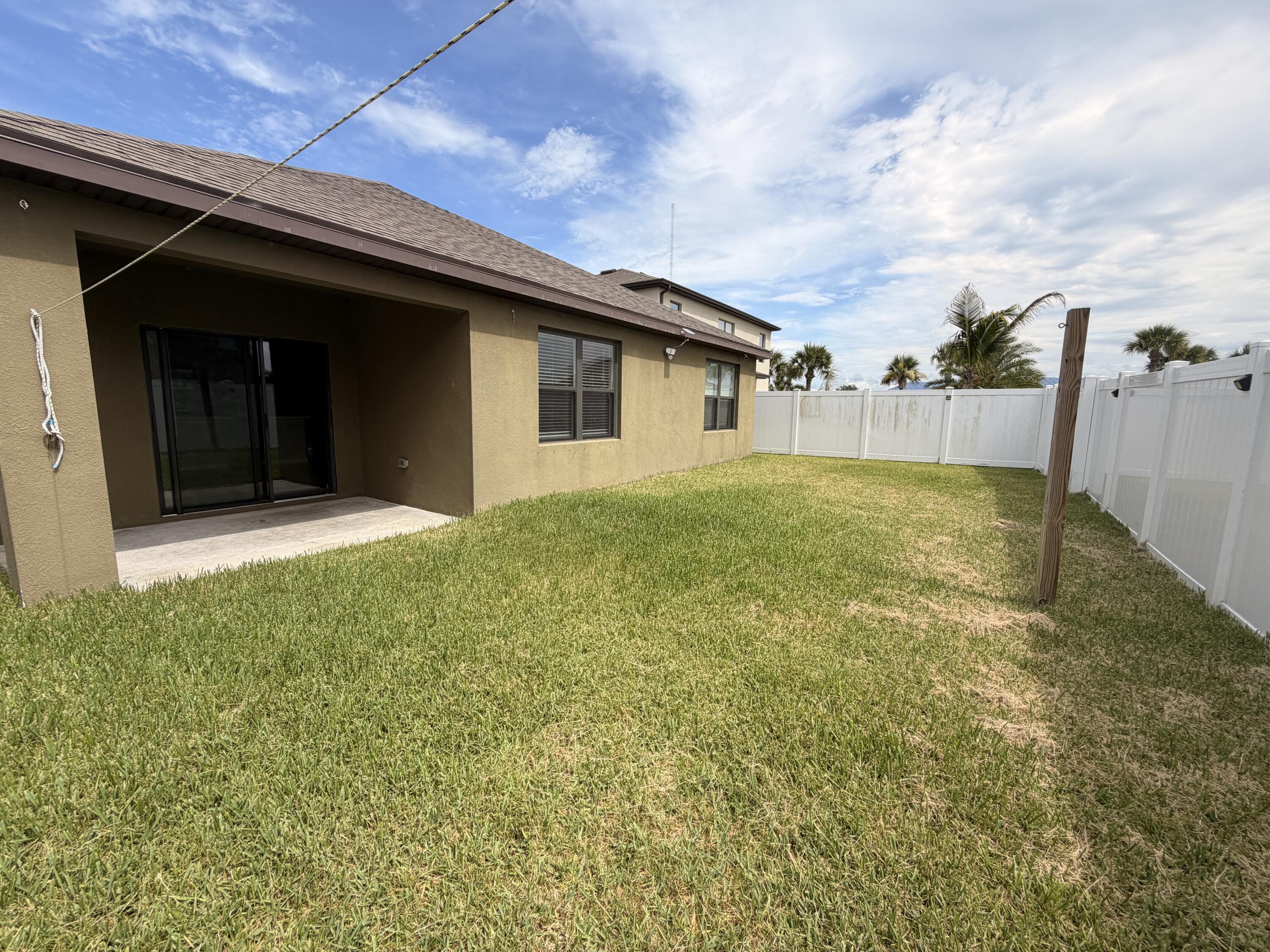 5306 Entertainment Way Fort Pierce, FL 34947 - Photo 18 of 19 IMG_0713