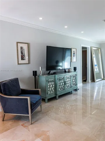 $1,950,000 | 9117 Carlyle Avenue, Surfside, FL 33154