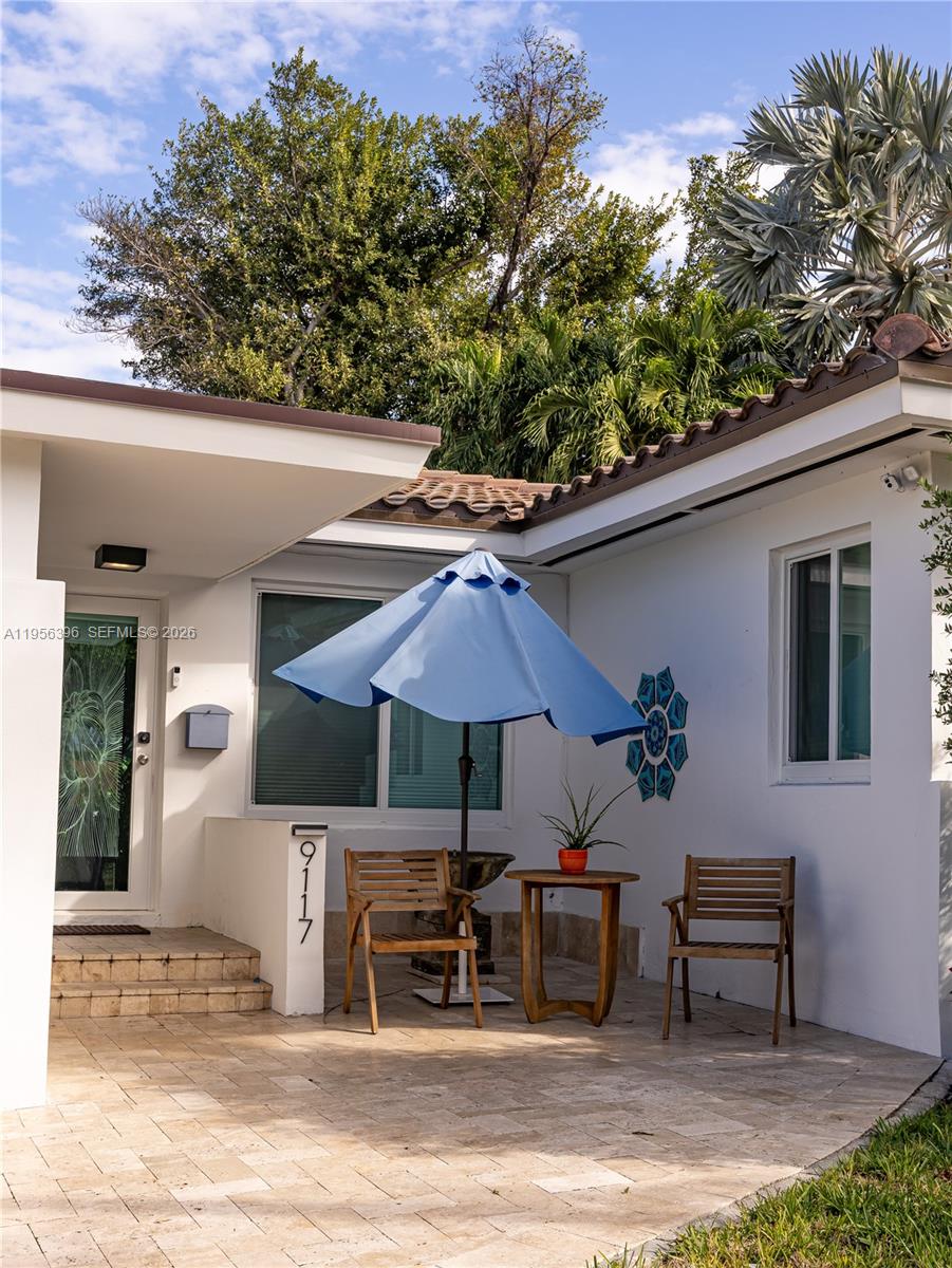 9117 Carlyle Avenue Surfside, FL 33154 - Photo 2 of 21