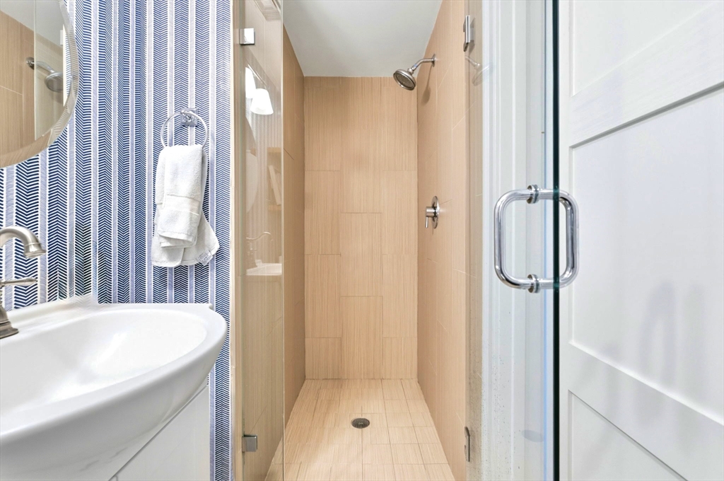 77 Green Street, Unit 2 Boston, MA 02129 - Photo 17 of 20