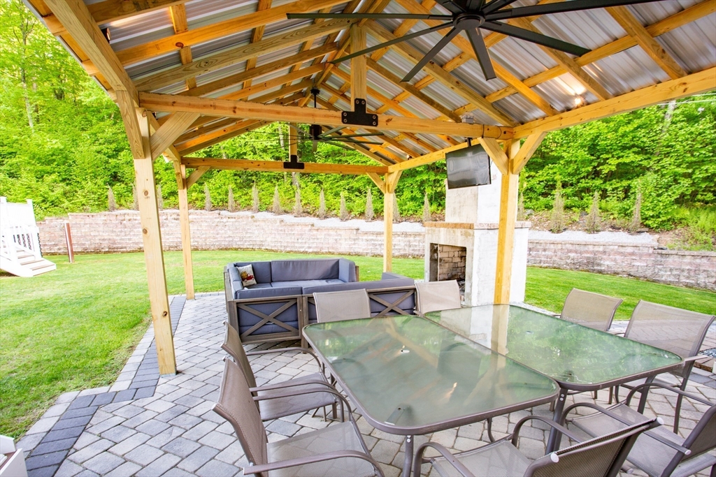 367 Reed Street Warren, MA 01083 - Photo 4 of 36