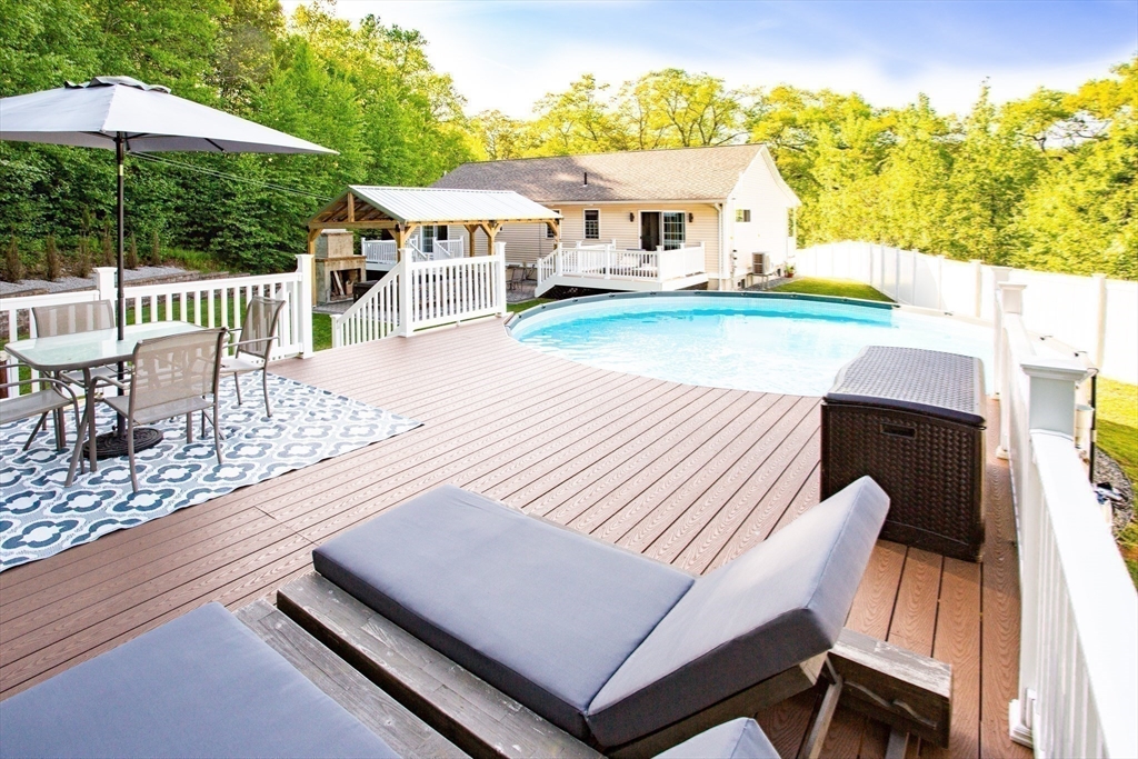 367 Reed Street Warren, MA 01083 - Photo 5 of 36