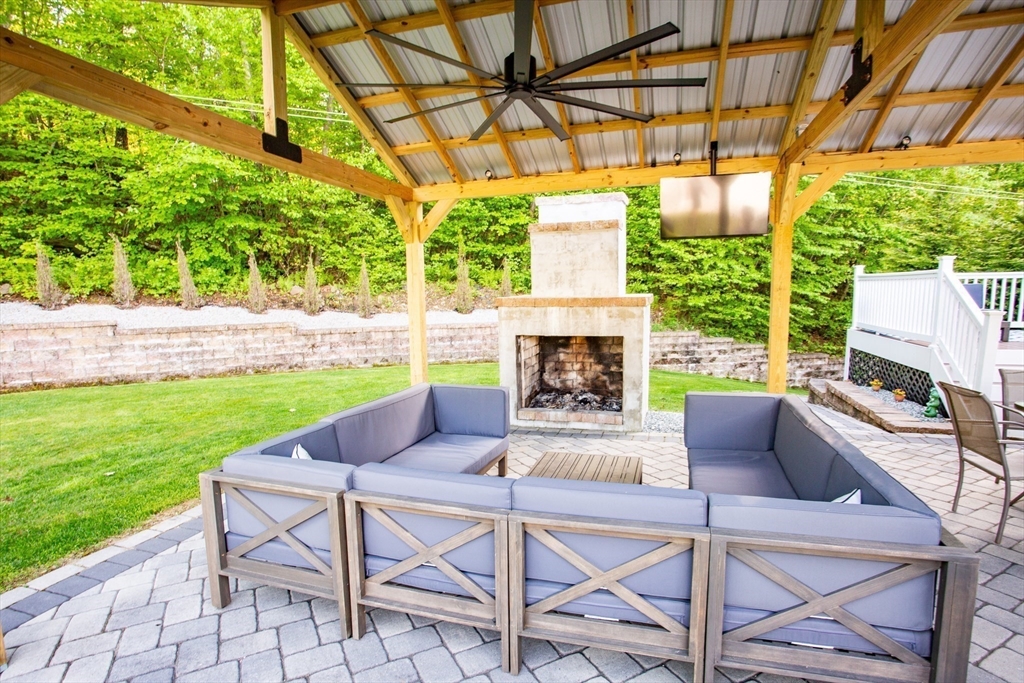 367 Reed Street Warren, MA 01083 - Photo 10 of 36