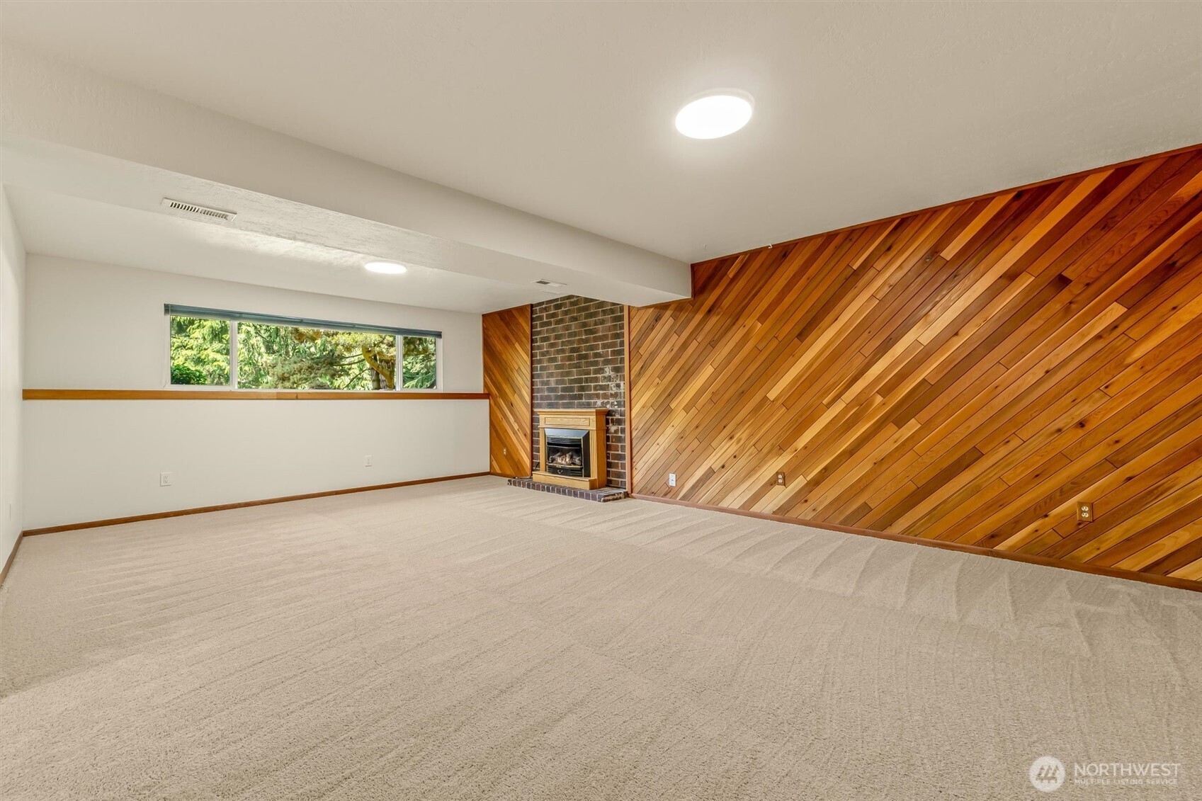 8830 Shell Place Edmonds, WA 98026 - Photo 26 of 39