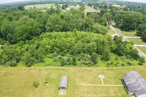 26093 Shoemaker Road Circleville, OH 43113 - Photo 6 of 13 IMG_3794