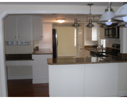 61 Hilltop Road Holbrook, MA 02343 - Photo 8 of 23