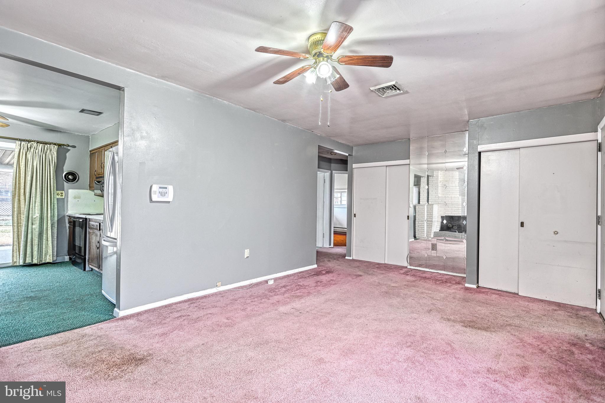 1421 Fireside Road York, PA 17404 - Photo 9 of 27