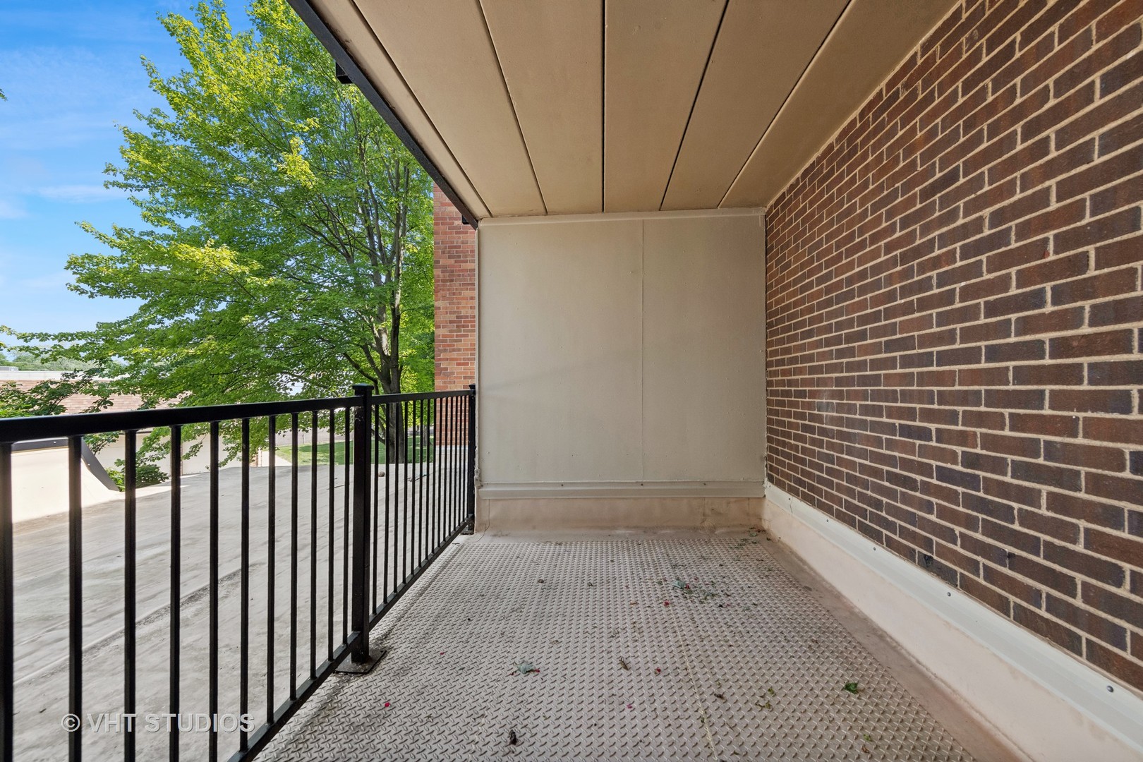 1107 South Old Wilke Road, Unit 205 Rolling Meadows, IL 60008 - Photo 12 of 19 a view of a balcony