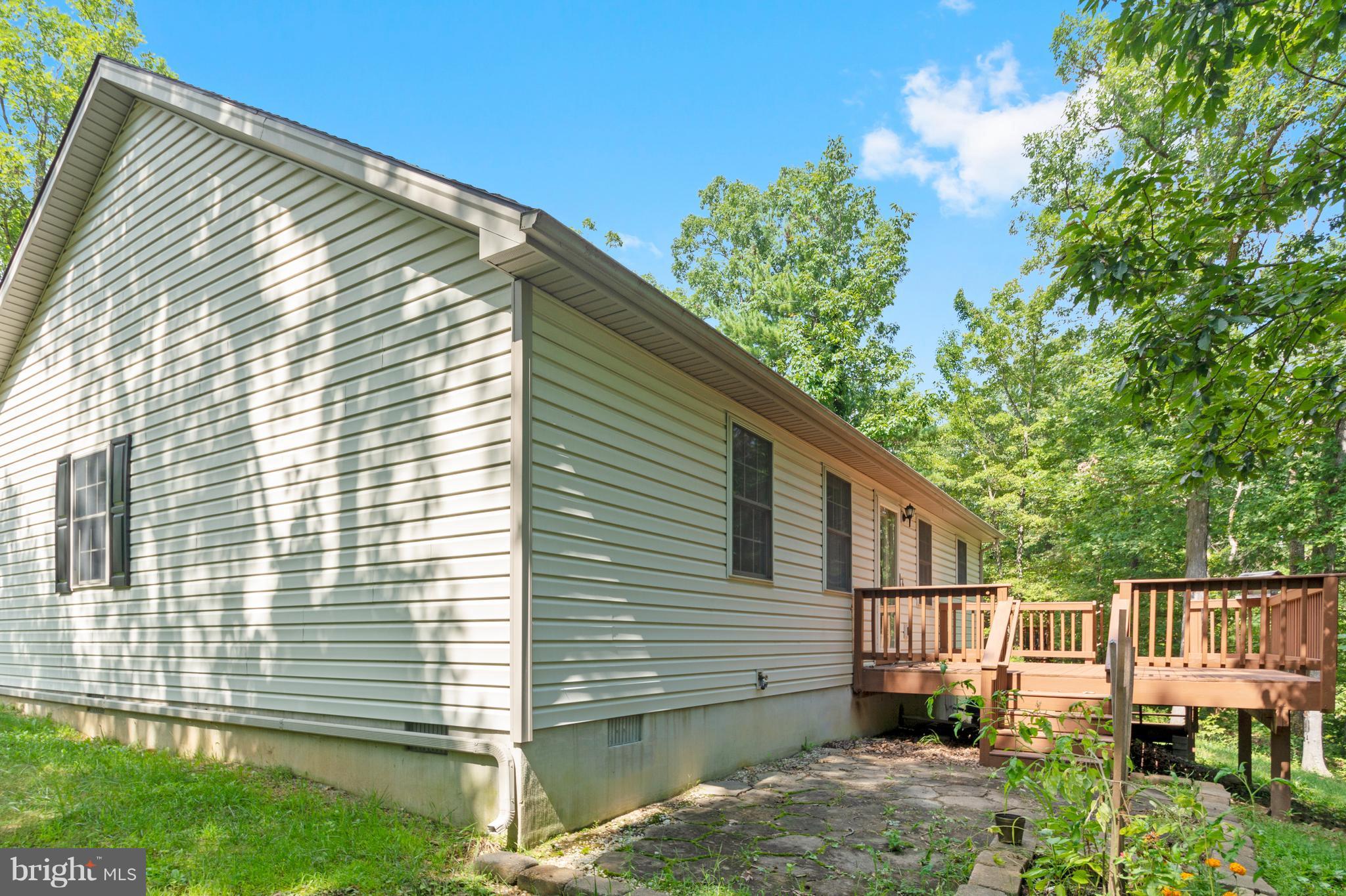 8504 Supinlick Ridge Road Mount Jackson, VA 22842 - Photo 5 of 17 Exterior (Rear)