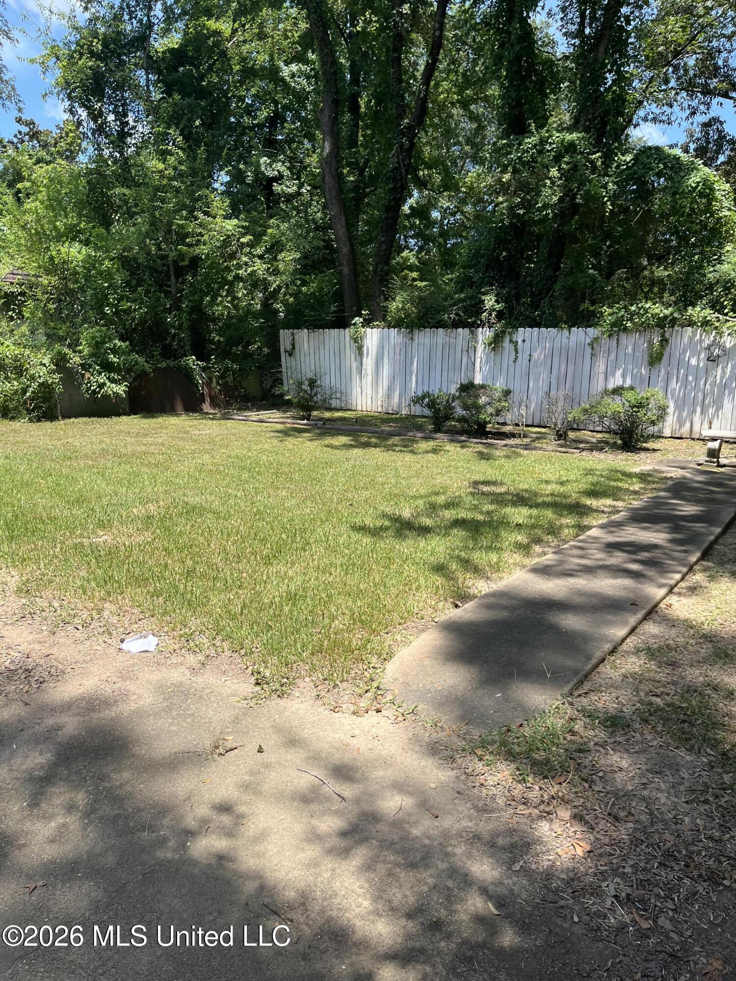 1546 Weeks Street Jackson, MS 39213 - Photo 6 of 6 IMG_6385