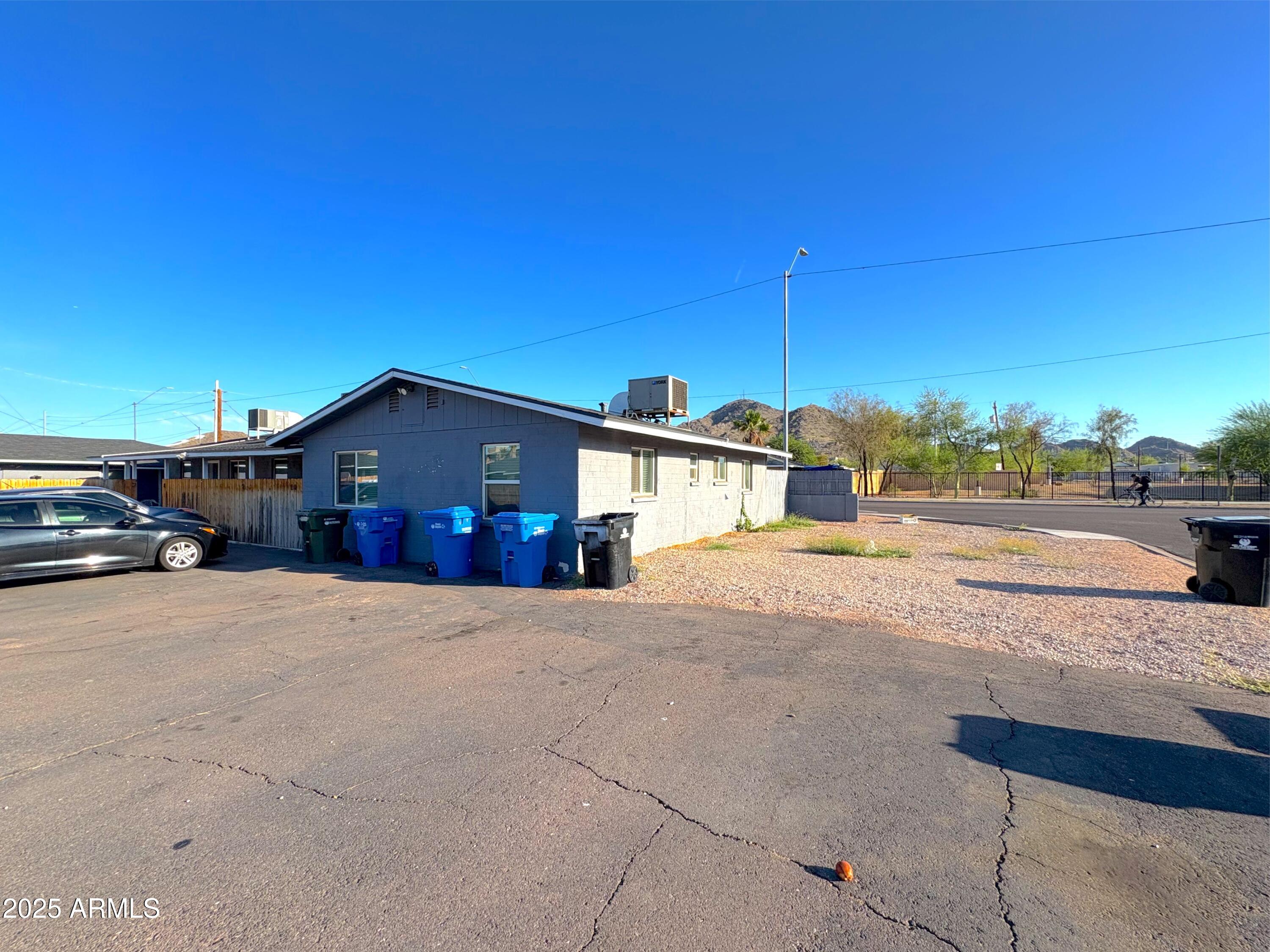 513 East Hatcher Road, Unit 3 Phoenix, AZ 85020 - Photo 9 of 9