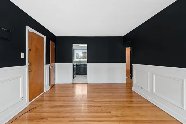 $1,300 | 8949 South Blackstone Avenue, Unit 2, Chicago, IL 60619