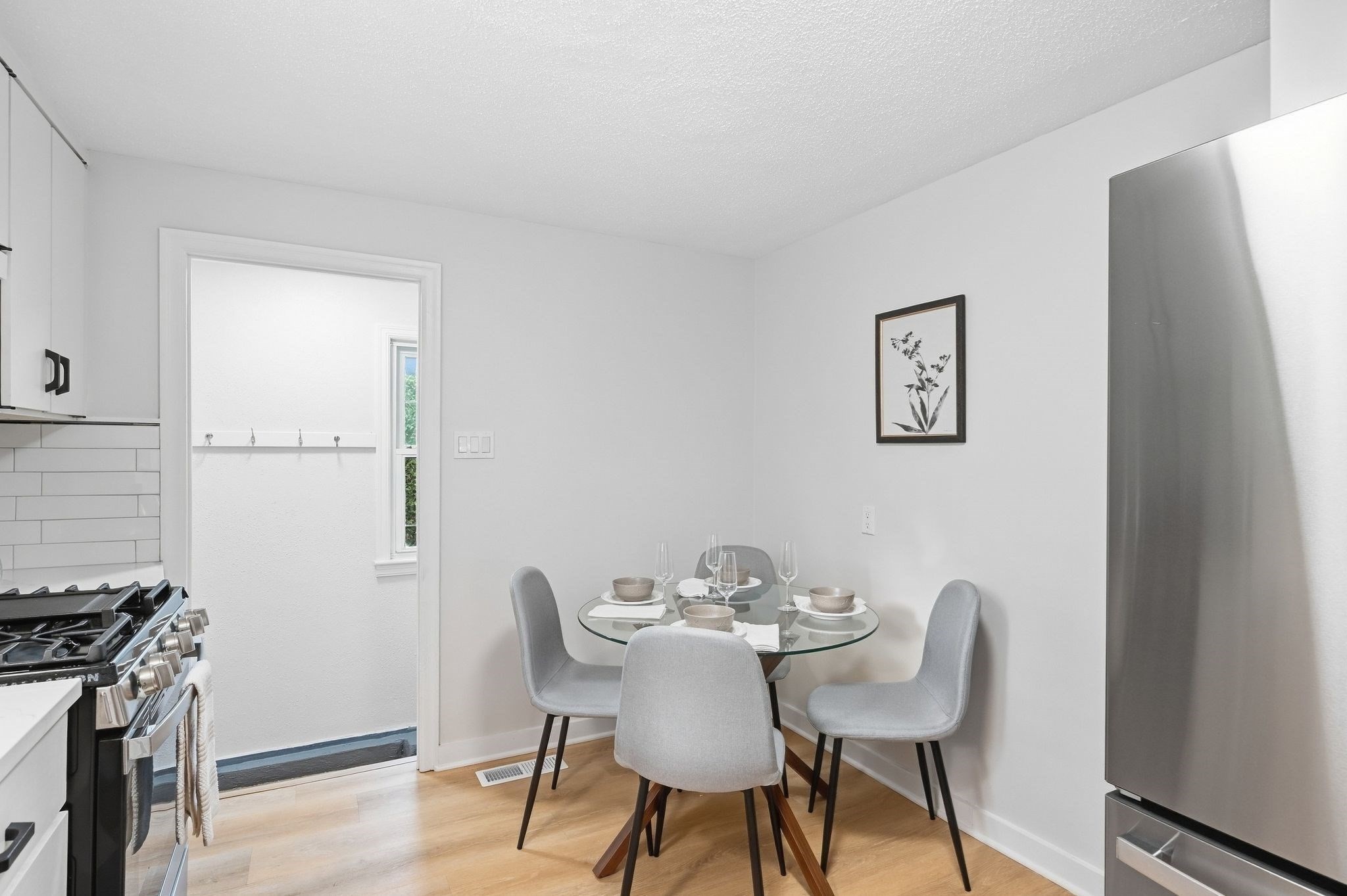 48 Dana Street Springfield, MA 01104 - Photo 5 of 24 Gallery Image 5