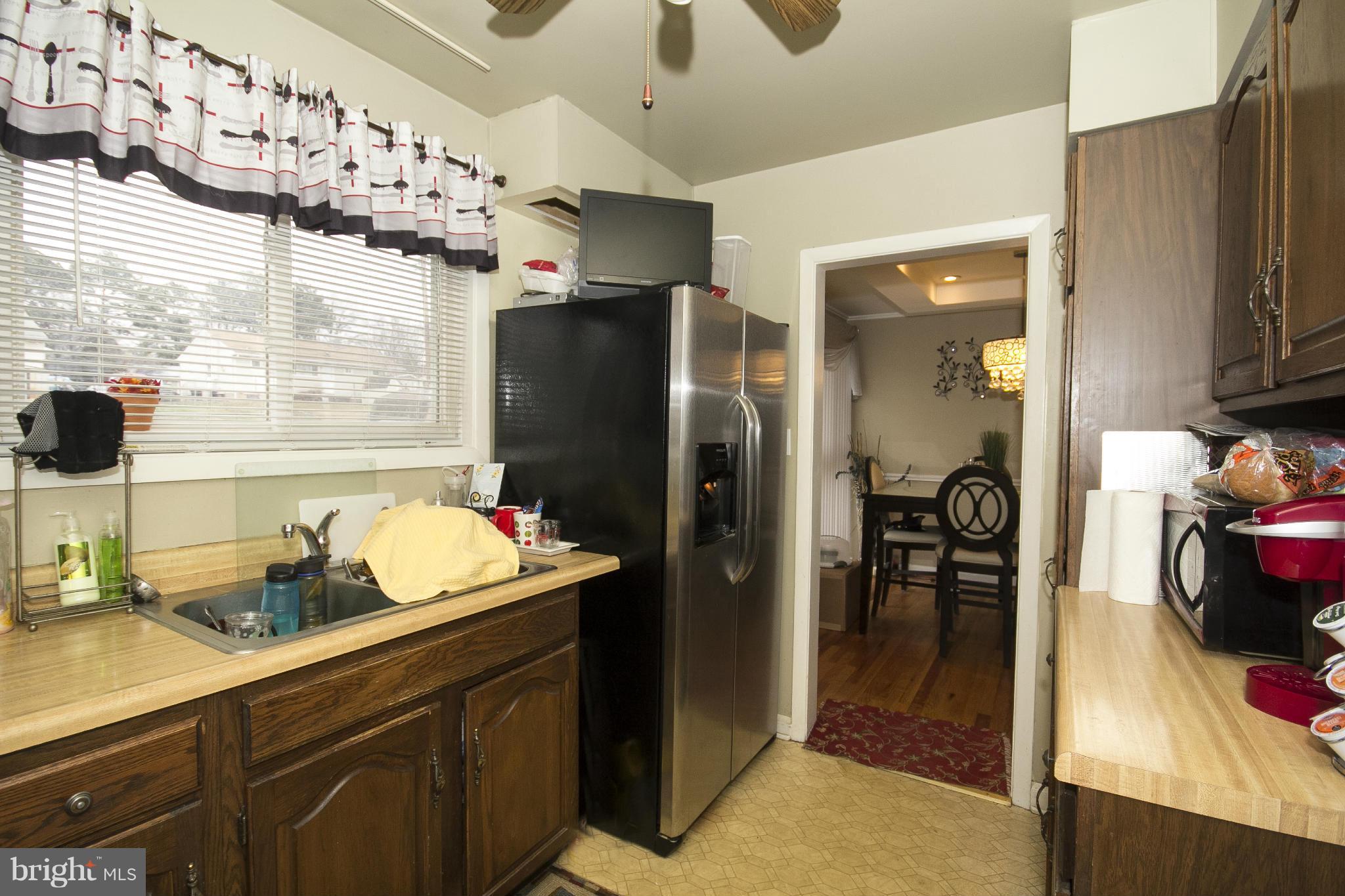 6210 Scranton Road Baltimore, MD 21237 - Photo 9 of 24 Kitchen