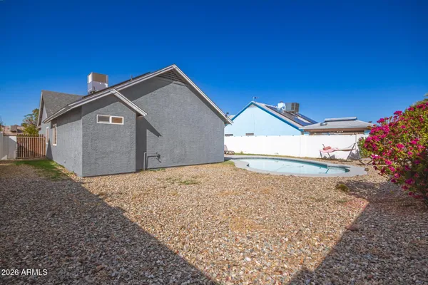 $2,695 | 19407 North 8th Avenue, Phoenix, AZ 85027