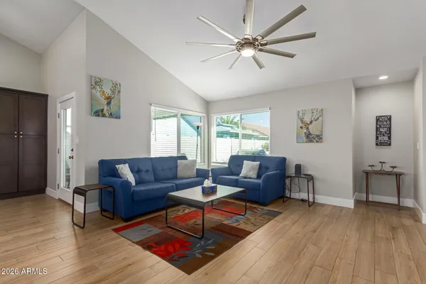 $2,795 | 19407 North 8th Avenue, Phoenix, AZ 85027