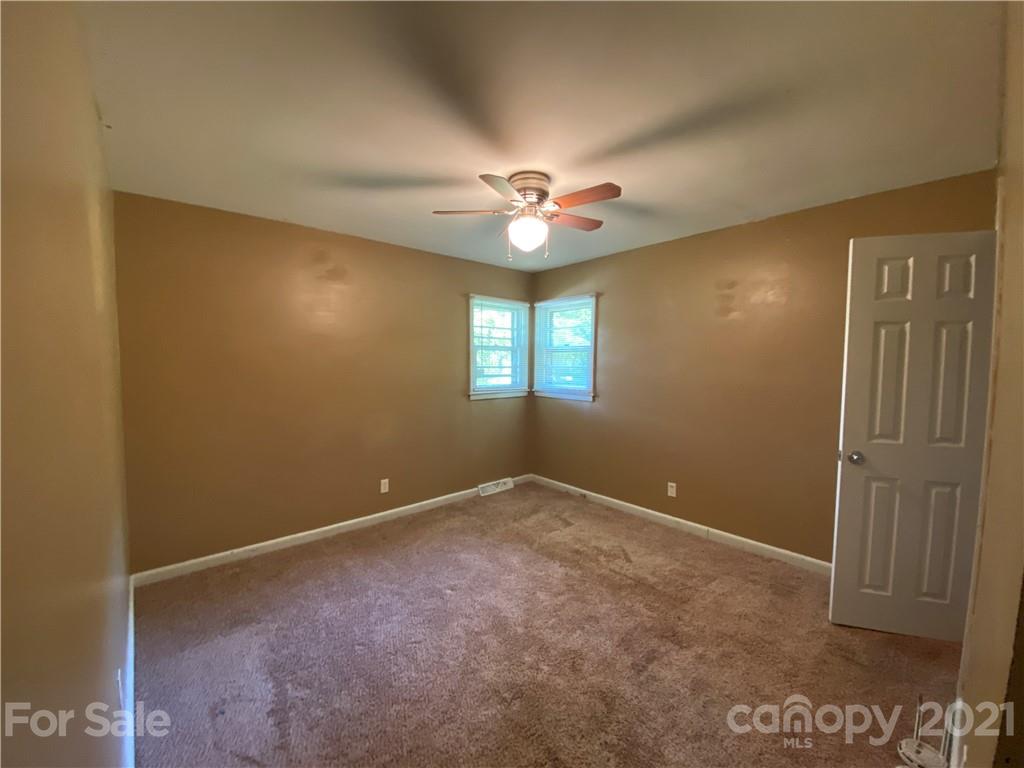612 Jennings Road Rock Hill, SC 29730 - Photo 24 of 27 an empty room with windows and fan