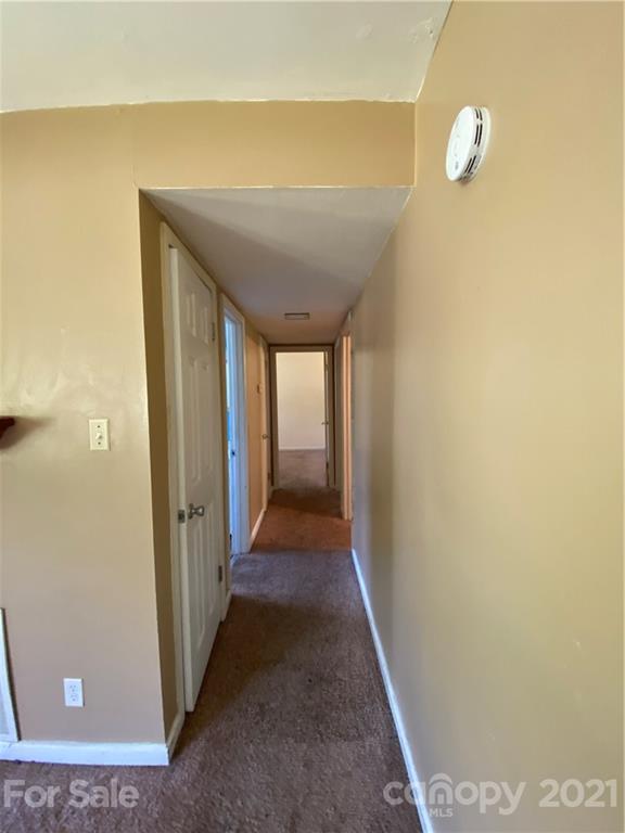 612 Jennings Road Rock Hill, SC 29730 - Photo 5 of 27 a view of a hallway