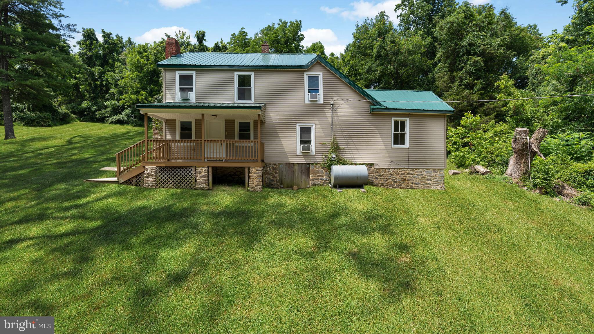 37291 Branchriver Road Purcellville, VA 20132 - Photo 2 of 37