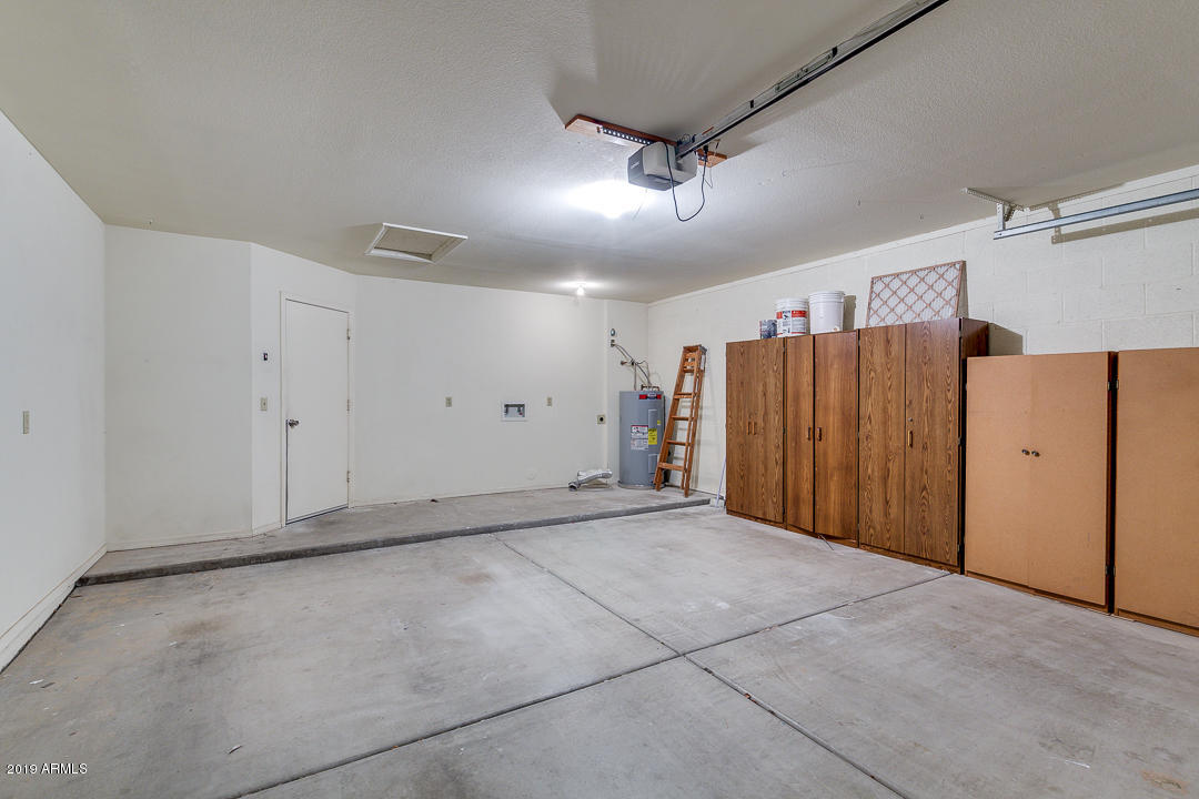 6149 Casper Road Mesa, AZ 85205 - Photo 16 of 21 a view of an empty room