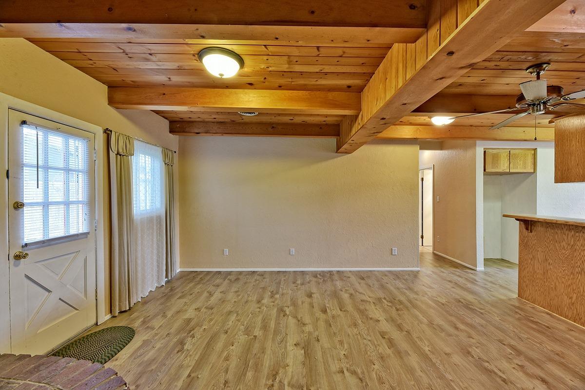 6486 Blackwell Road Central Point, OR 97502 - Photo 7 of 28 Additional Photo
