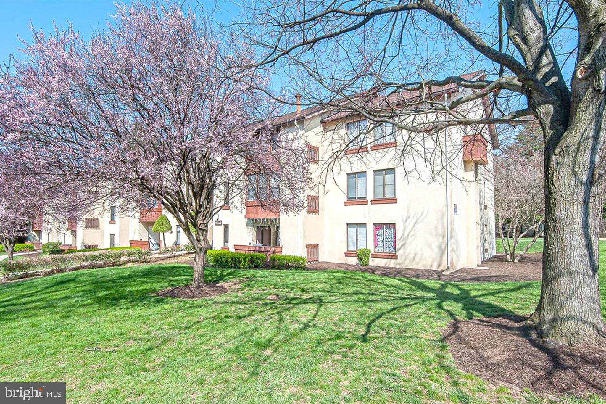 9639 White Acre Road, Unit C1 Columbia, MD 21045 - Photo 3 of 20