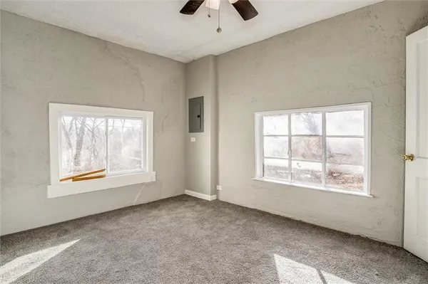 $235,000 | 9043 Walnut Street, Kansas City, MO 64114