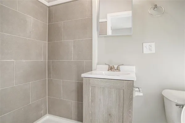 $235,000 | 9043 Walnut Street, Kansas City, MO 64114