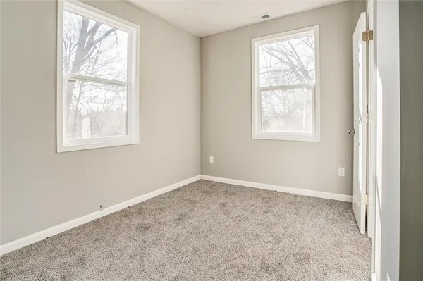 $235,000 | 9043 Walnut Street, Kansas City, MO 64114