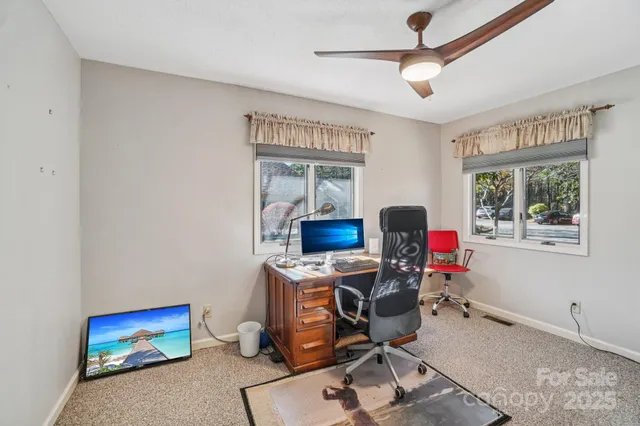 $337,500 | 305 North Scarlet Oak Lane, Hendersonville, NC 28791