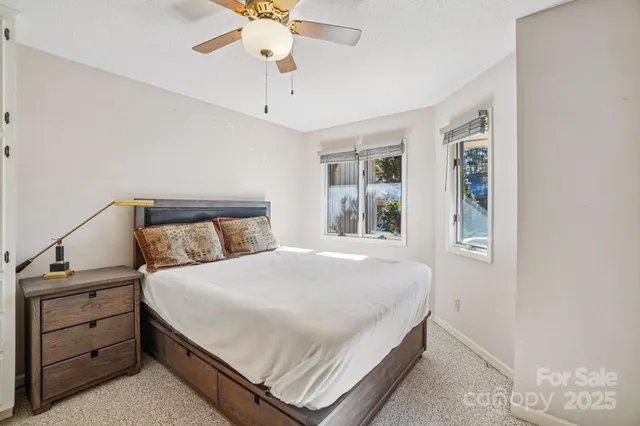 $337,500 | 305 North Scarlet Oak Lane, Hendersonville, NC 28791