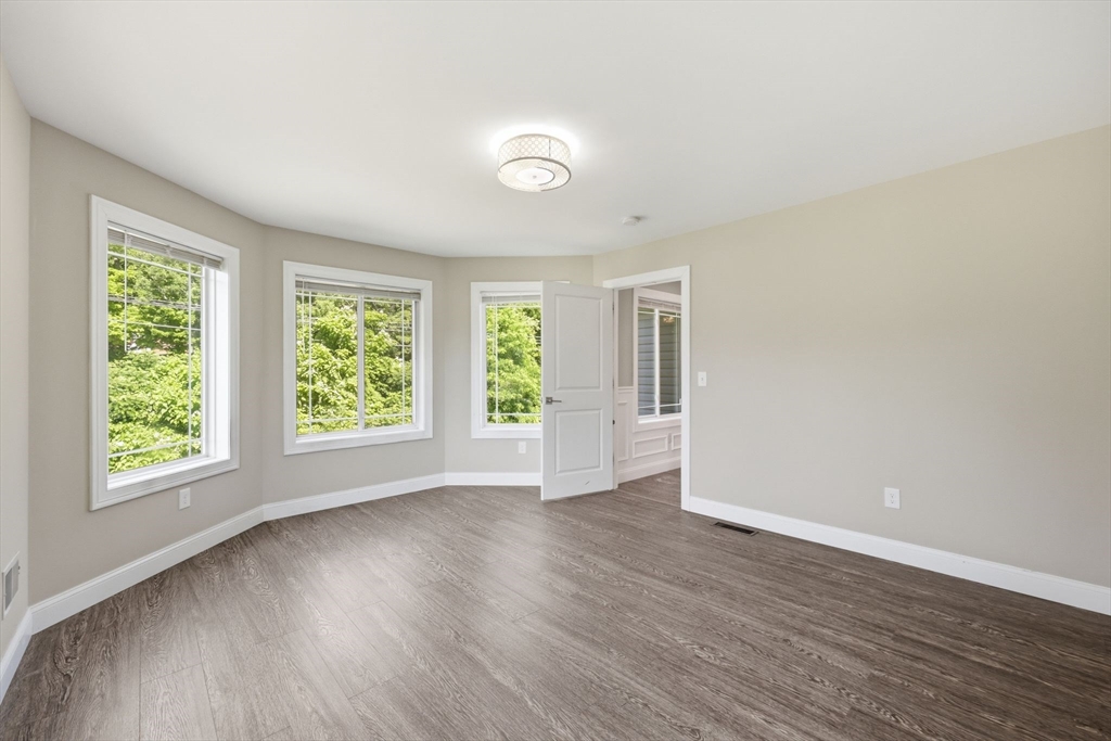 17 Russellville Road Westfield, MA 01085 - Photo 25 of 38