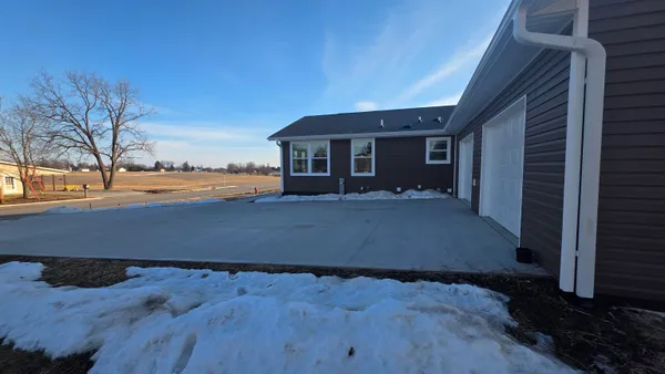 $349,000 | 9397 South McKinley Street, Lancaster, WI 53813