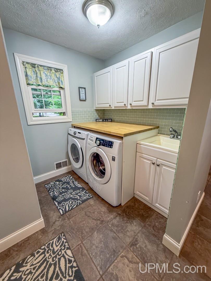 1055 Highland Drive Ishpeming, MI 49849 - Photo 21 of 75