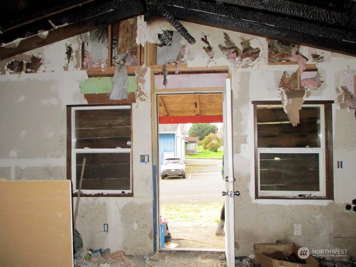 699 Copalis Beach Road Copalis Beach, WA 98535 - Photo 13 of 19 a view of storage and utility room