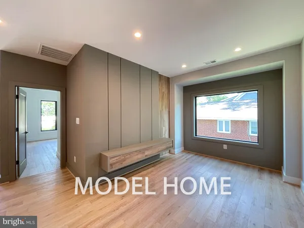 a view of an entryway of a house