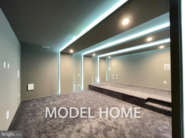 a black and white photo of a living room